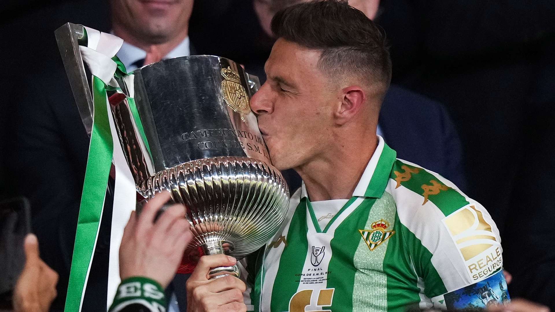 甚至是球迷 甚至是球迷